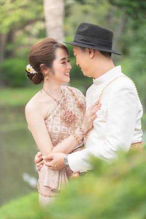 ชุดไทยเจ้าสาว ชุดไทยจักรพรรดิ์ เช่าที่แบมบี้ เวดดิ้ง ห้วยขวาง